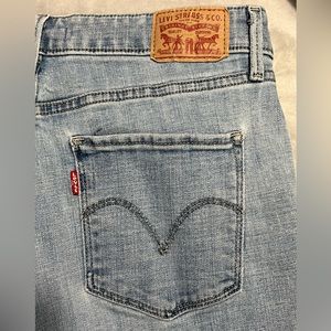 Levi’s classic mid rise skinny jeans size 10